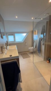 #badkamerideeën #josariës #tegelwerk #raimondi #rubitools