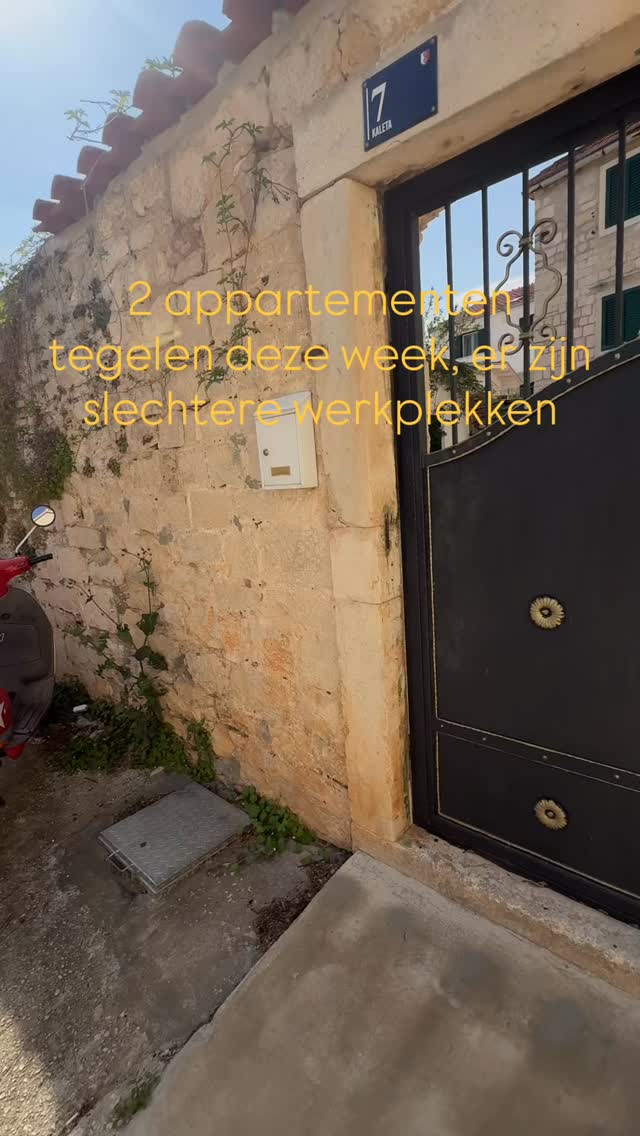 #kroatie #supetar #tegelwerk #verbouwing #verbouw